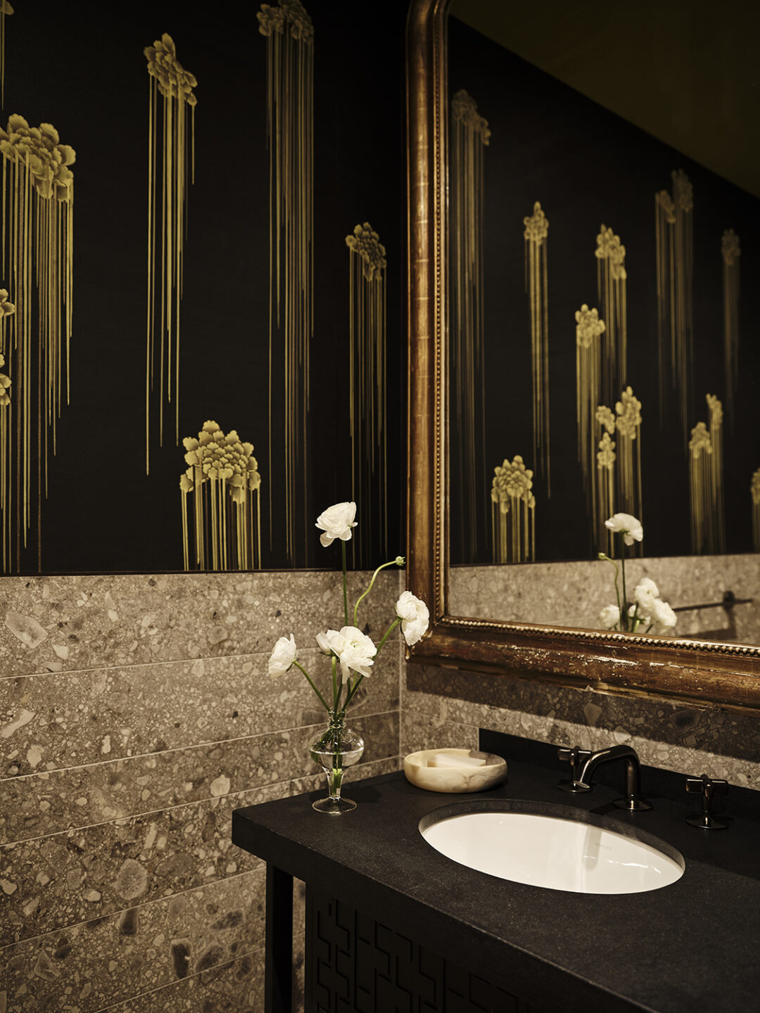 Nicole_Fuller_Interiors_West_Village_Powder_Room